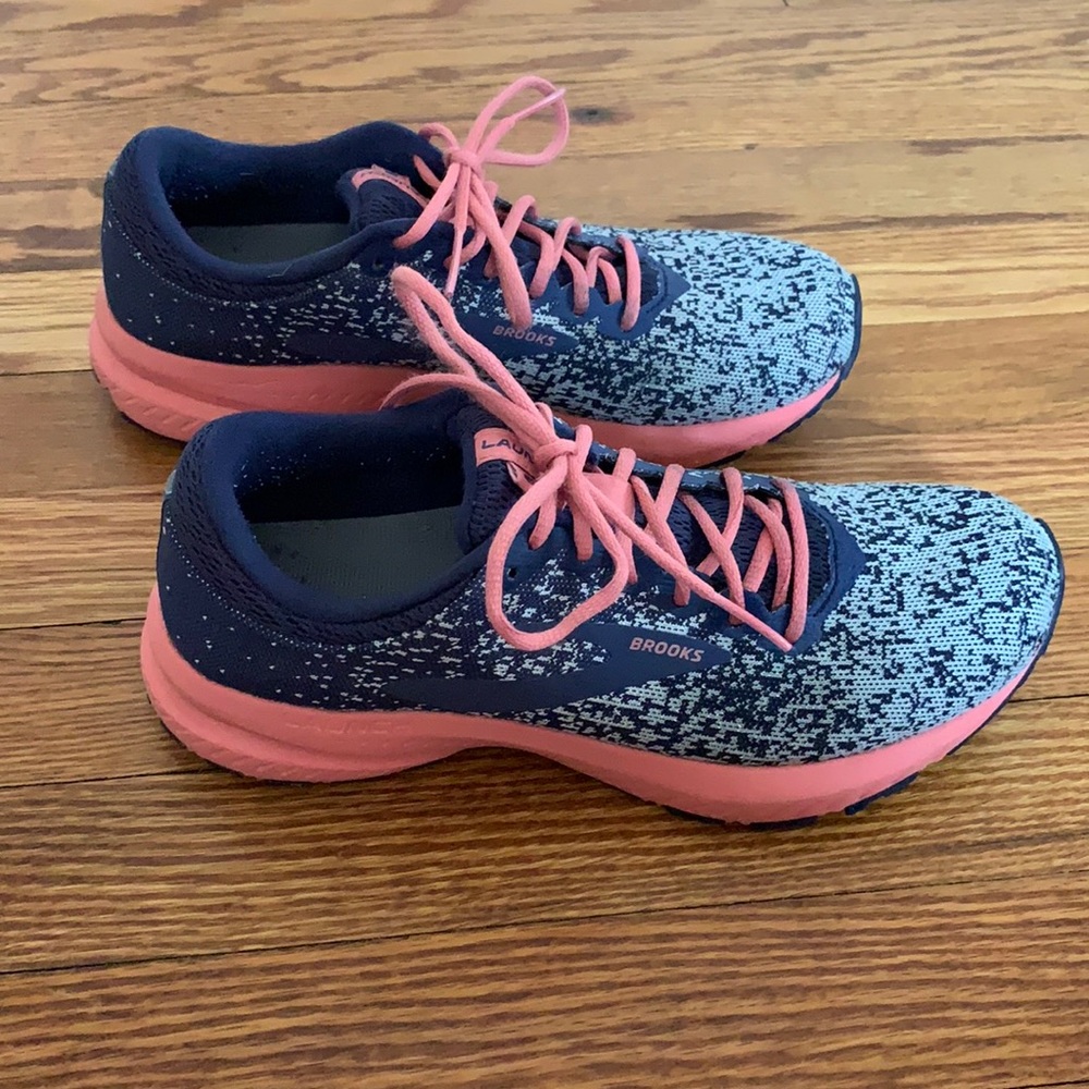 Brooks Launch 6 running shoe